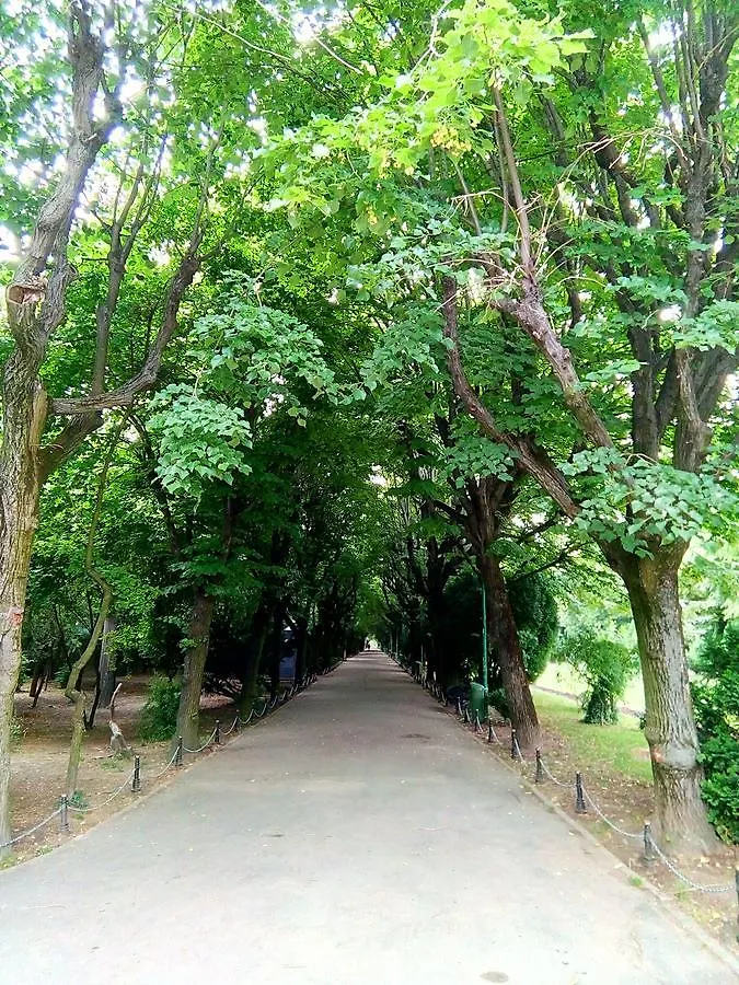 Queen Elizabeth Residence Bucureşti