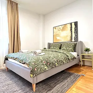  Apartamento Parliament Skytower