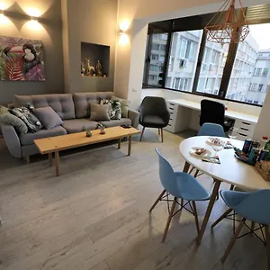  Apartamento Cozy Novotel Studio - Free Minibar - Quiet & Peace