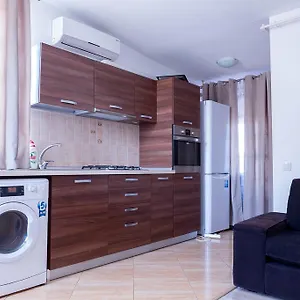  Apartament Garsoniere Dinu