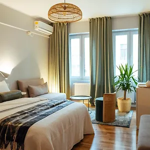 Amazing Location - Center בוקרשט