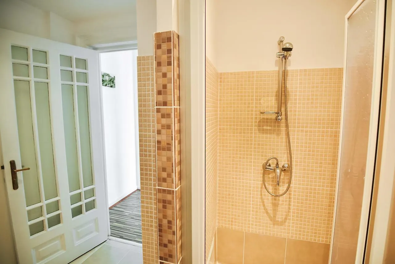 Apartment Queen Elizabeth Residence Bucharest